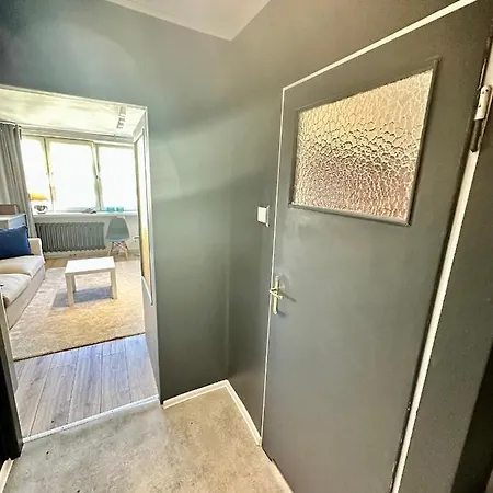 White 2 Metro Wifi 600 Mbs 75'tv Netflix, Disney+ Hbo