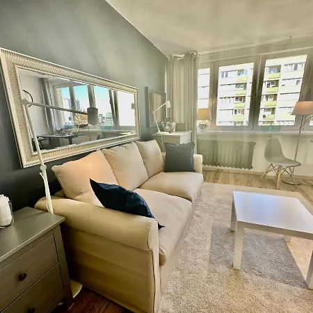 White 2 Metro Wifi 600 Mbs 75'tv Netflix, Disney+ Hbo *